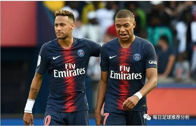  巴黎圣日耳曼锋线告急，三大主力同时遭遇伤停  