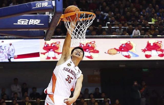  切尔西租借回归悍将，曾效力英超三个赛季  